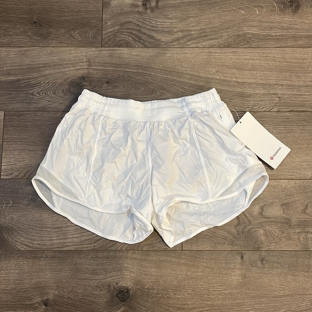 Lululemon Hotty Hot Short 4” Lined - Picture 5 of 7